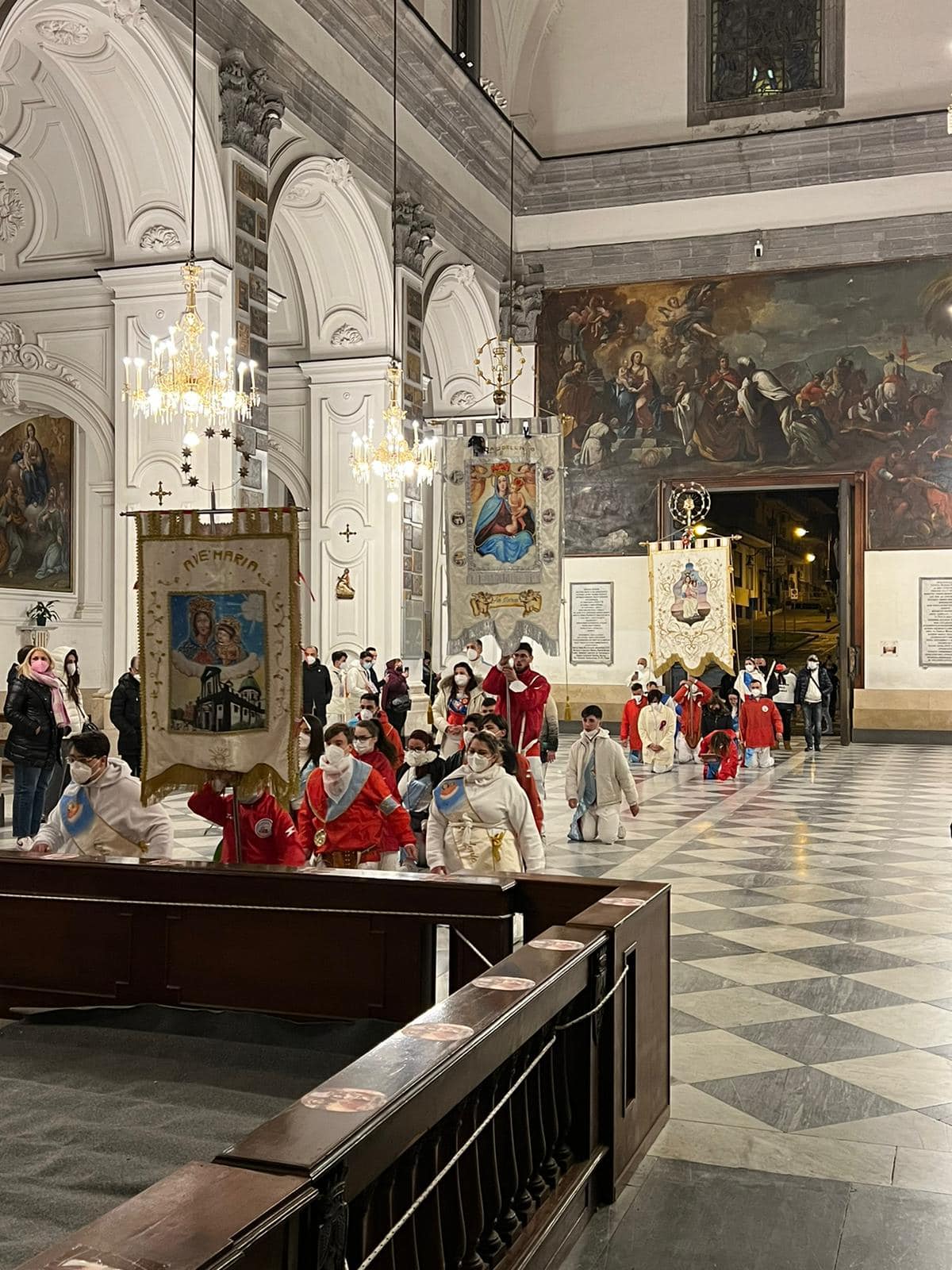 Sant’Anastasia. I fujienti son tornati al Santuario della Madonna dell’Arco per il 571° pellegrinaggio. La pandemia è alle spalle