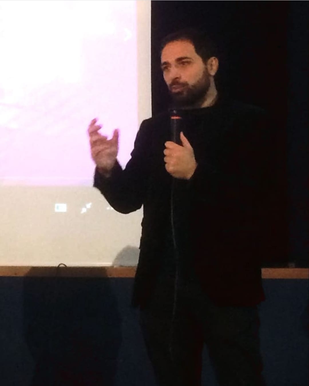 San Sebastiano al Vesuvio. L’ex capo del consesso civico e piddino Gianluca Sannino ( OppurtinIty APS)  gestisce i progetti del servizio civile universale al comune. Sono appena partiti