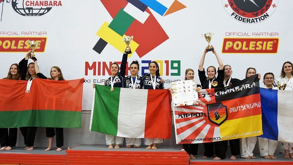 Napoli.  Nazionale Italia Sport Chanbara domina gli Europei con atleti partenopei e campani. Premiazione a Palazzo San Giacomo