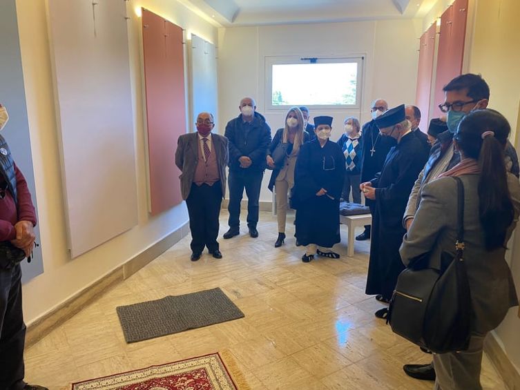 Napoli. Al Cotugno tutti possono pregare in libertà. Inaugurata la sala multiculto