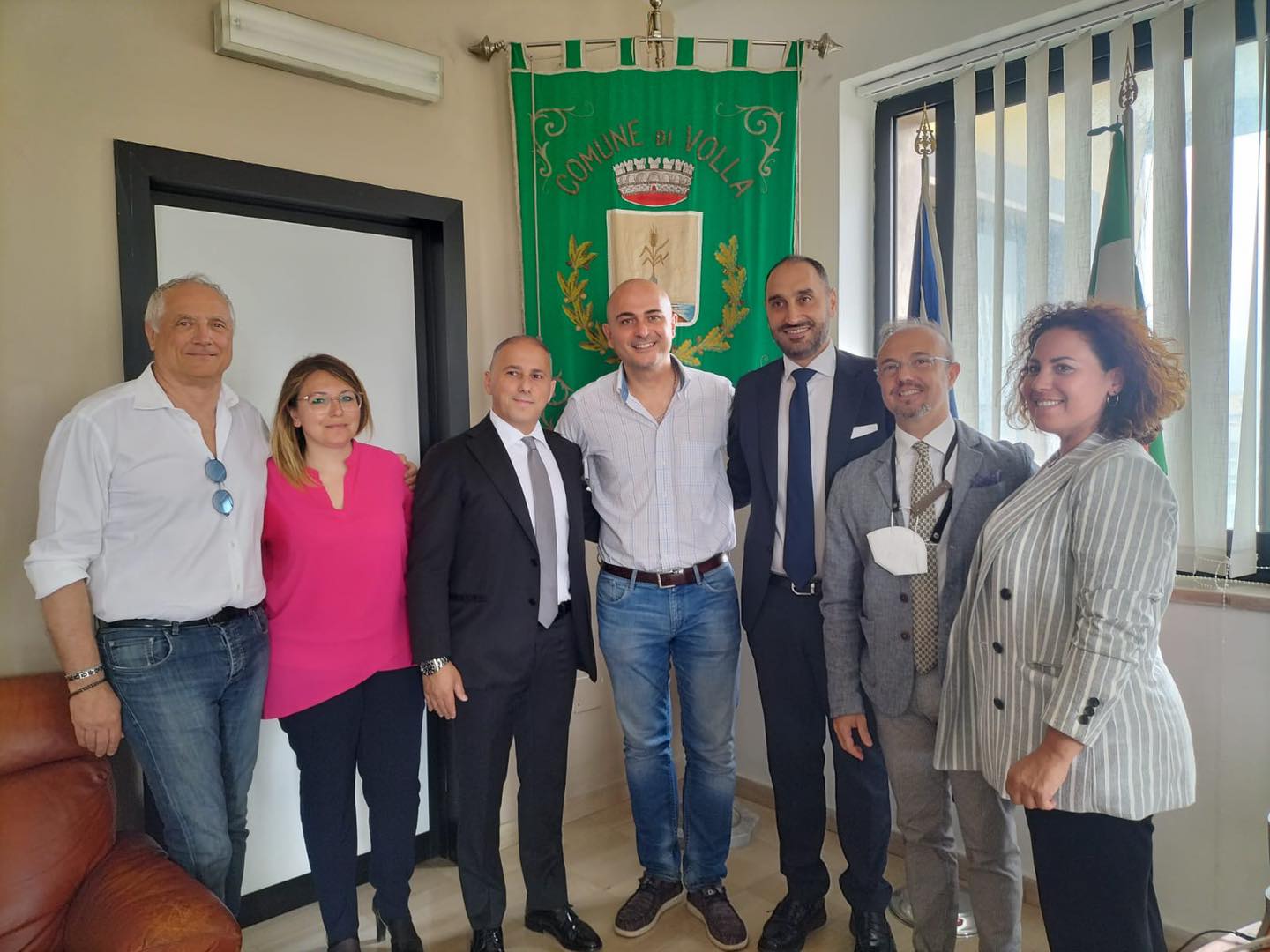 Volla. Caserma dei Carabinieri “sotto sfratto”, i vertici parlamentarI del M5S in città a difesa del presidio di legalità