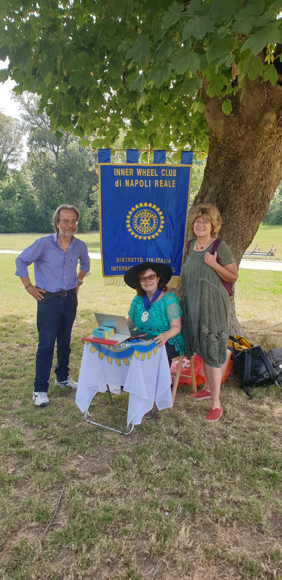 Napoli. I percorsi di consapevolezza promossi dalla Inner Wheel Club al  Bosco di Capodimonte  l’11 giugno