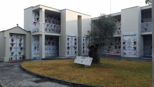 Cimitero consortile. Rischio buio per i defunti, il CDA non delibera le tariffe. La politica cercolese ci mette lo zampino