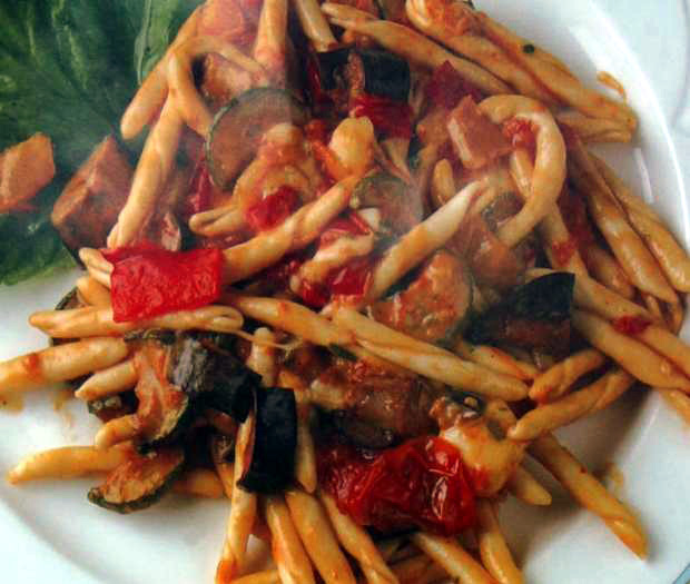 I Sapori del Golfo. Maccheroncelli all’ortolana, la ricetta vegetariana  del Pastificio Leonessa