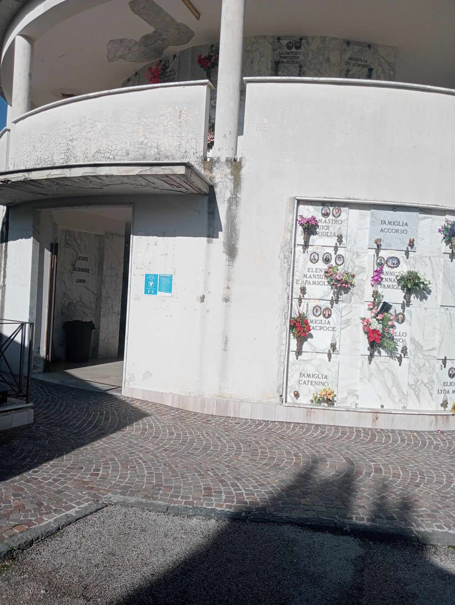 Pollena Trocchia. A breve  l’assegnazione di loculi e ossarietti,  si lavora per la consegna