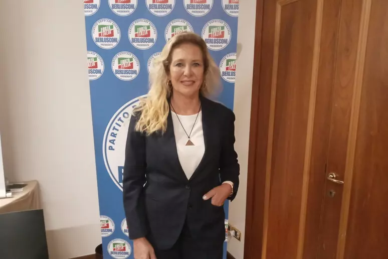 Forza Italia candida alle Elezioni Regionali l’imprenditrice Elena Aceto di Capriglia. Costituito anche gruppo a Somma Vesuviana