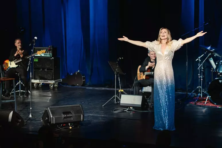 Concerto di Serena Autieri a Bucarest. Si festeggiano i 2.500 anni di Napoli