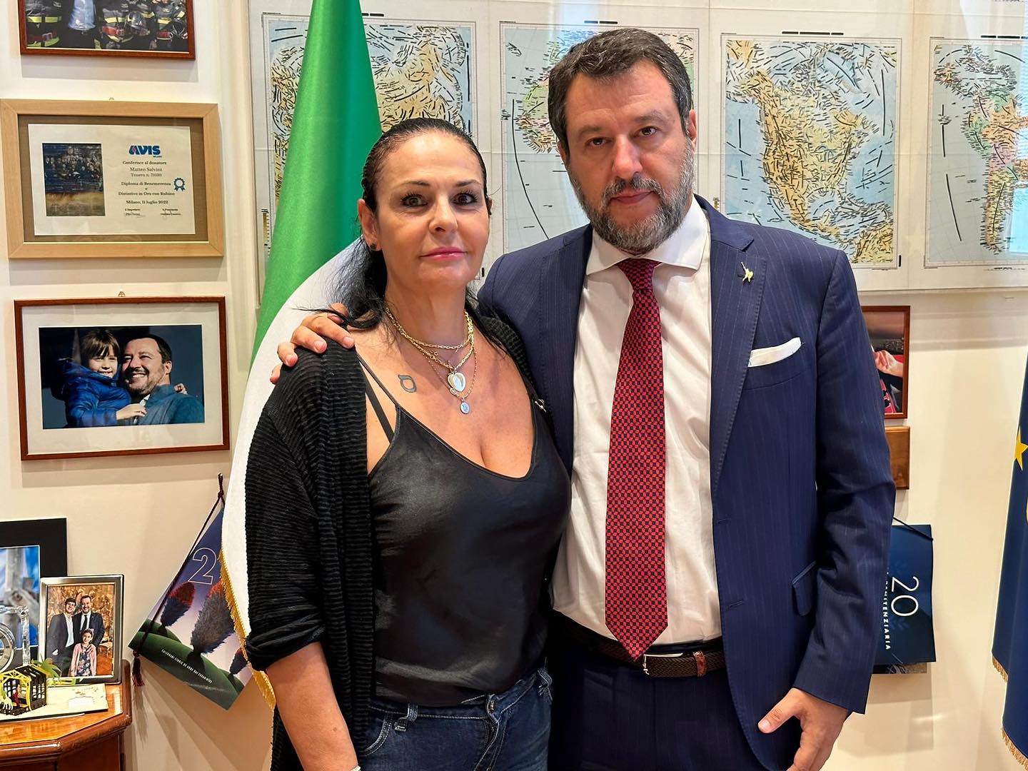 La mamma di Giogiò Cutolo candidata alle regione nella Lega. Salvini: Daniela  Di Maggio è una testimonianza di lotta alla criminalità