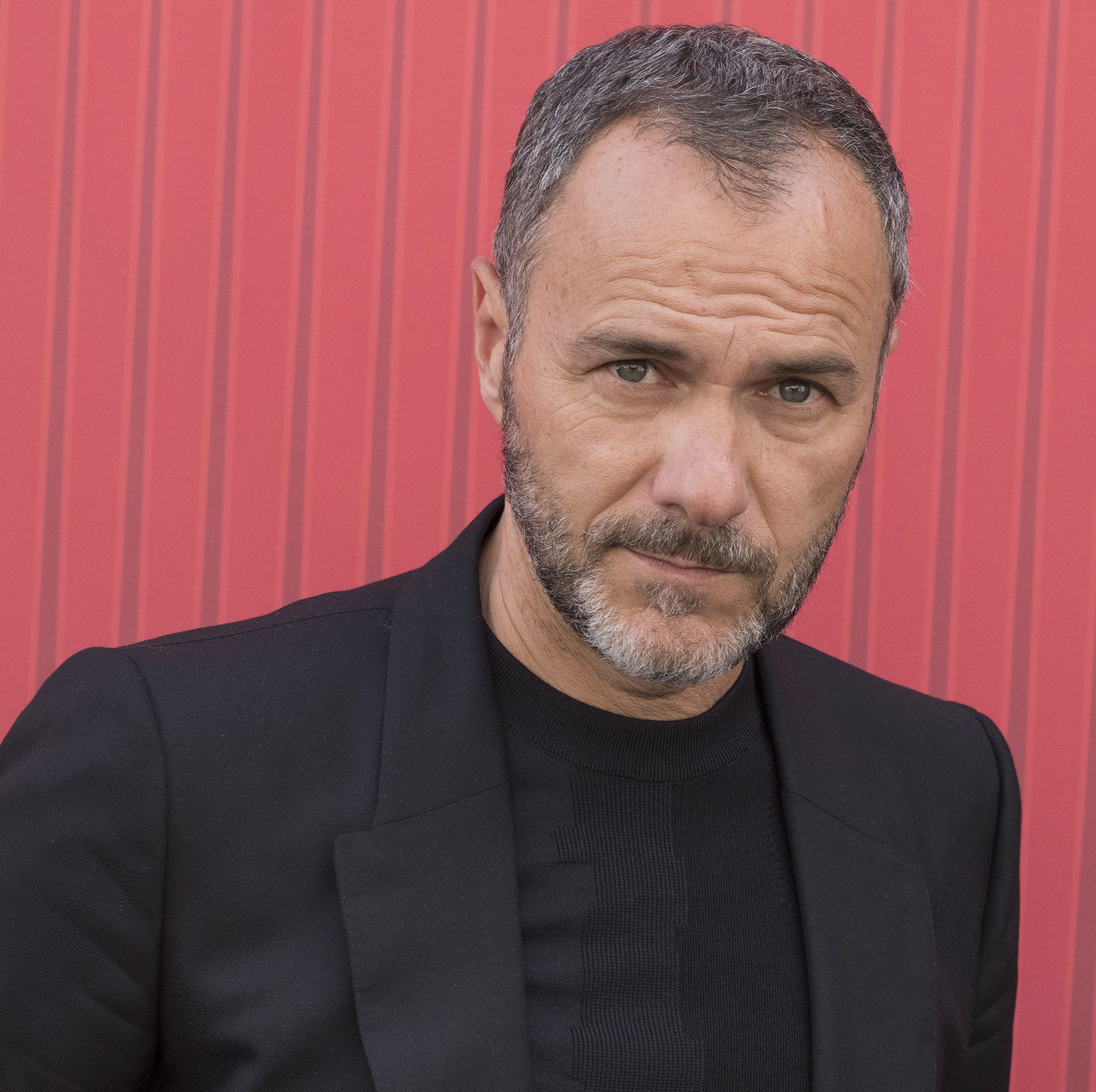 “Restate a Napoli 2025”,  il 12 agosto  a Piazza del Plebiscito terzo appuntamento con Massimiliano Gallo