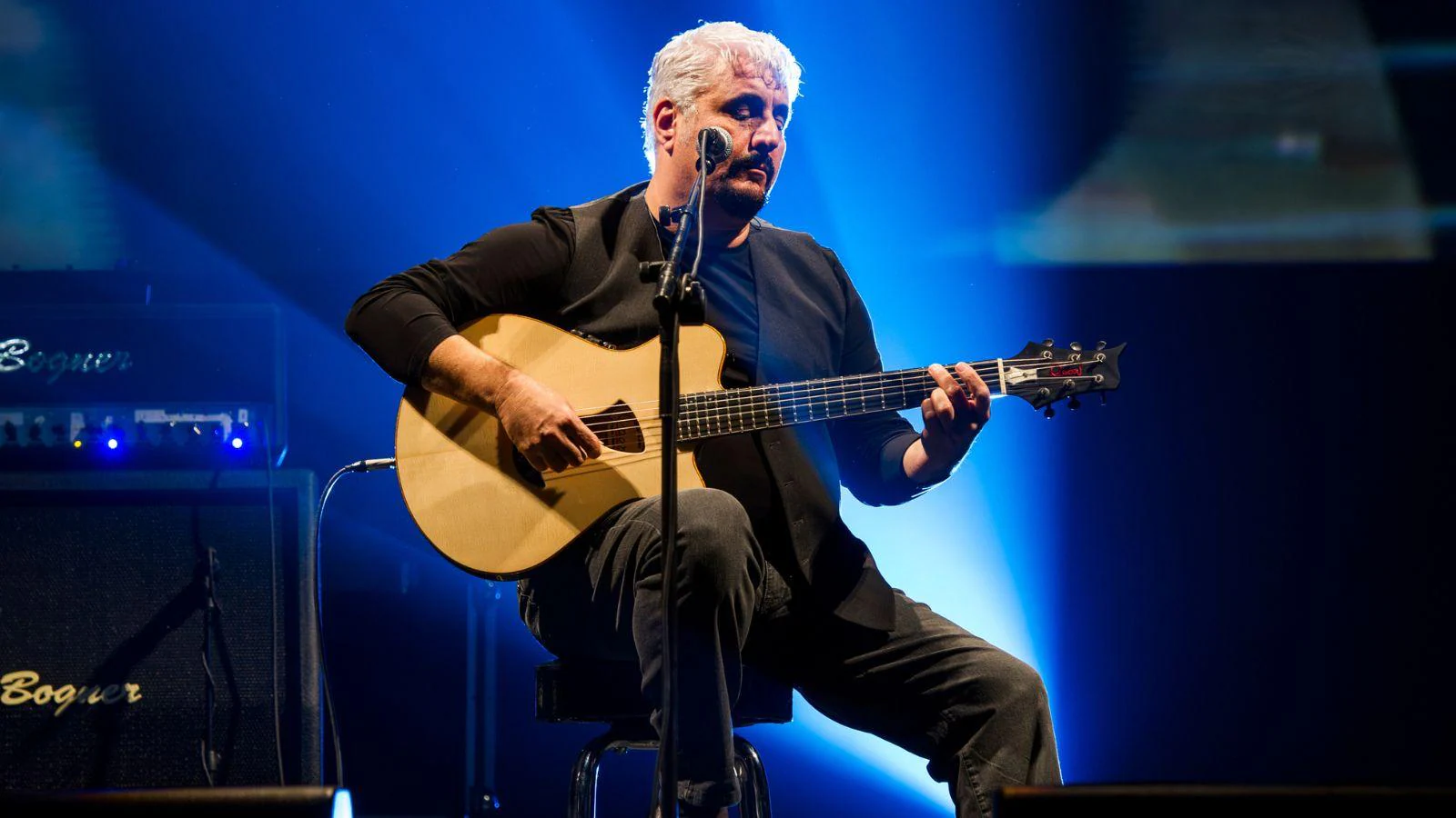 Napoli. Sold out l’11^ edizione  del “emorial Pino Daniele-Je sto vicino a te”. 19 marzo al PalaPartenope con una parata di artisti
