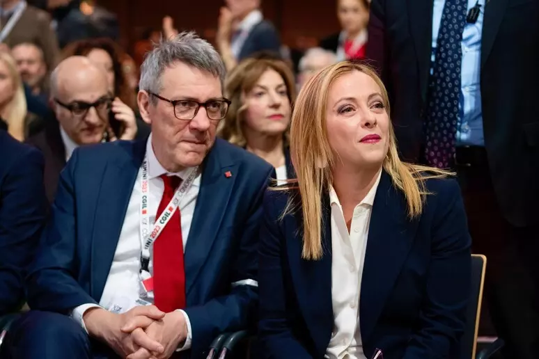 Sciopero generale CGIL e sindacati di base, Giorgia Meloni:  “Di venerdì per il weekend lungo”