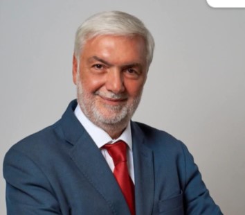 Nicola Campanile, napoletano di Cercola,è il quinto candidato governatore della Campania per la lista cattolica di “PER”. Fu sindaco del comune di Villaricca