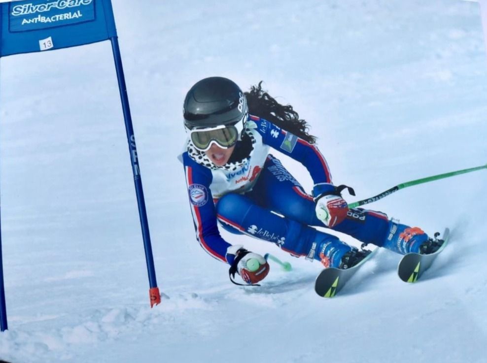 Dramma Olimpico. Sci Alpino, Giada D’Antonio cade in allenamento. Referto medico impietoso: “Trauma distorsivo al ginocchio destro con sospetta rottura del legamento crociato anteriore”