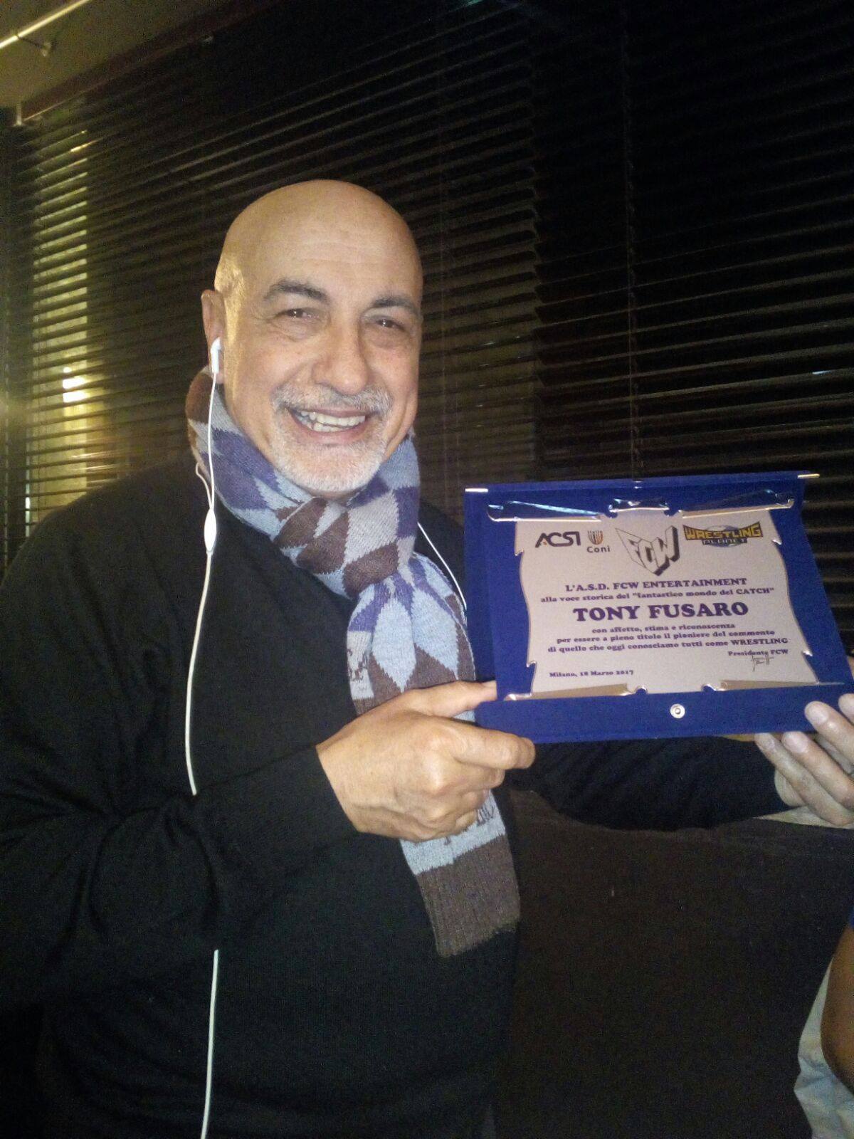 Tony Fusaro nella Italian Wrestling Hall of Fame: un’icona della TV italiana premiata per il suo ruolo pionieristico nel wrestling