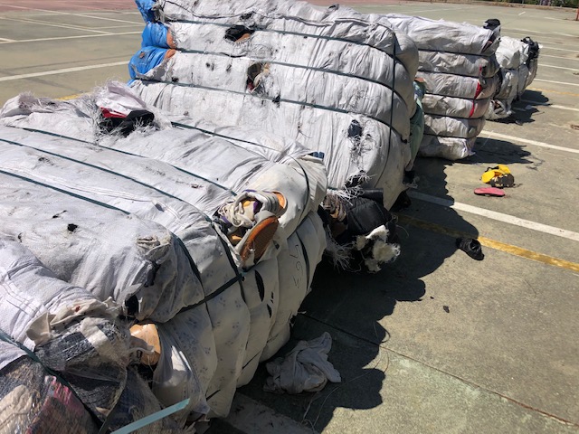 Cercola.  ‘Spesa folle’ del  Comune: 47,946€ dei contribuenti  per smaltire 8 balle di scarpe e borse. Siamo oltre lo spreco?