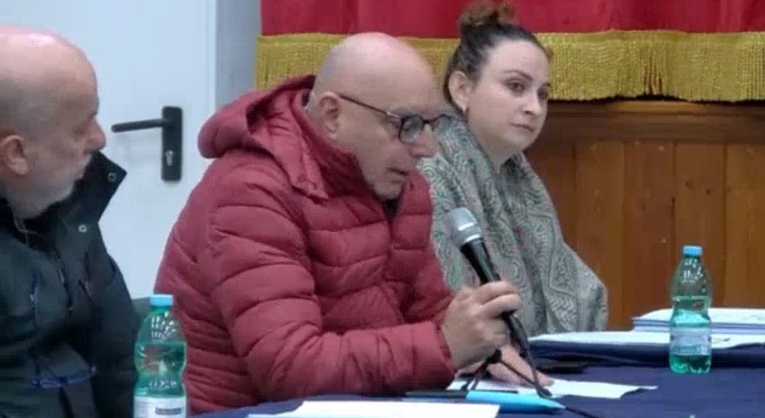 Cercola. Fallimento ‘lavori pubblici’, salta la  ‘Casa di Comunità’ e  riqualificazione viale Schellembrind al palo. Erano annunci elettorali del sindaco Rossi e dell’assessore Bentivoglio – Guarda i VIDEO