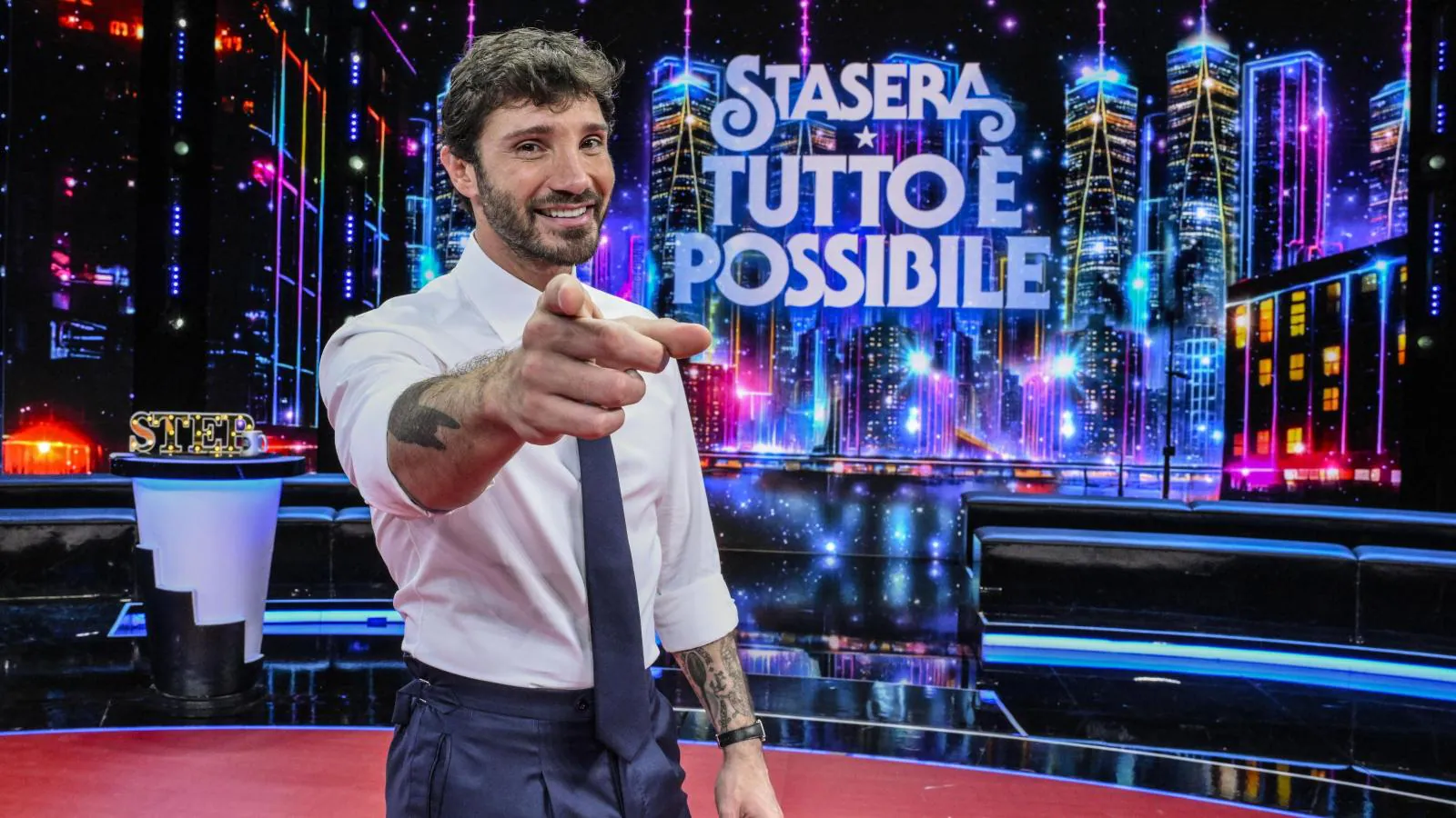 Dalle 21,20 su Rai 2 “Stasera tutto è possibile” con Stefano De Martino.